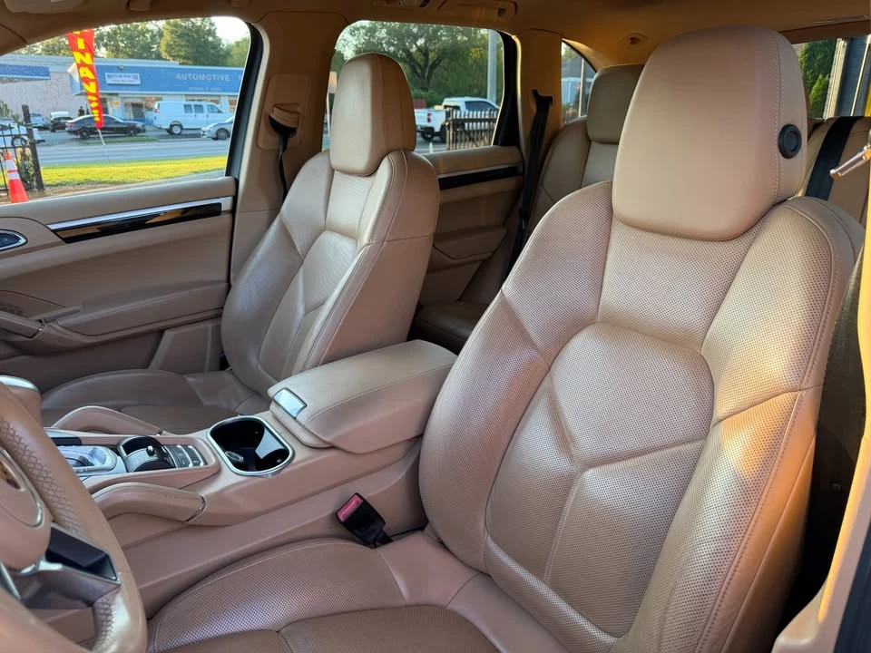 2016 Porsche 958 Cayenne - Image 13 of 20