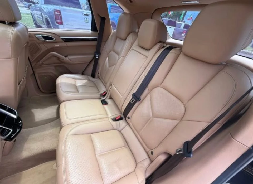 2016 Porsche 958 Cayenne - Image 5 of 6