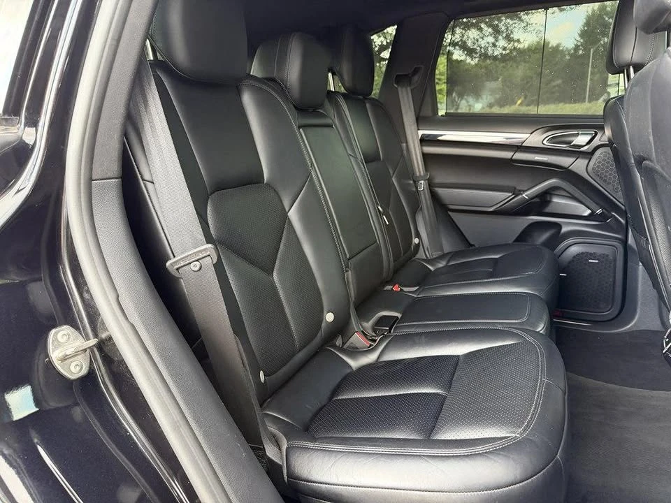 2016 Porsche 958 Cayenne S - Image 17 of 20
