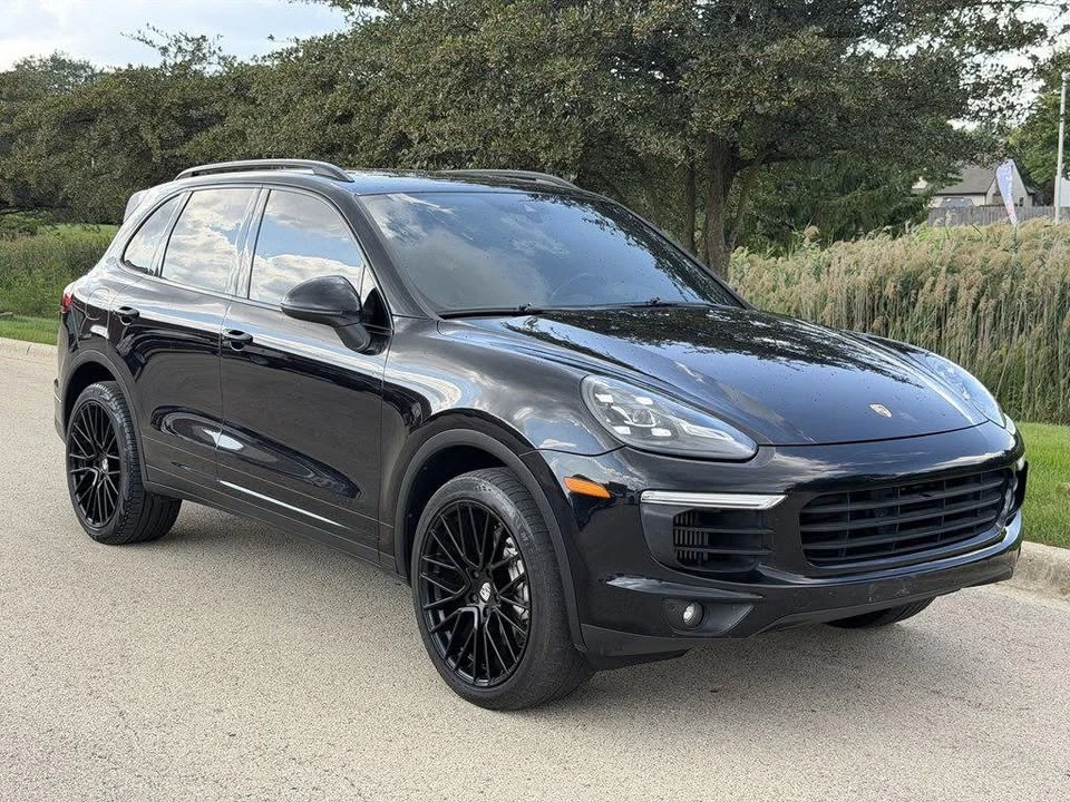 2016 Porsche 958 Cayenne S - Image 3 of 20