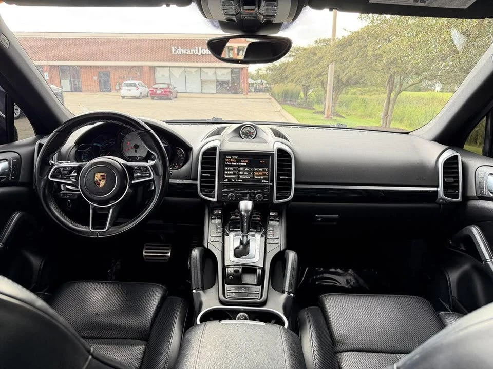2016 Porsche 958 Cayenne S - Image 15 of 20