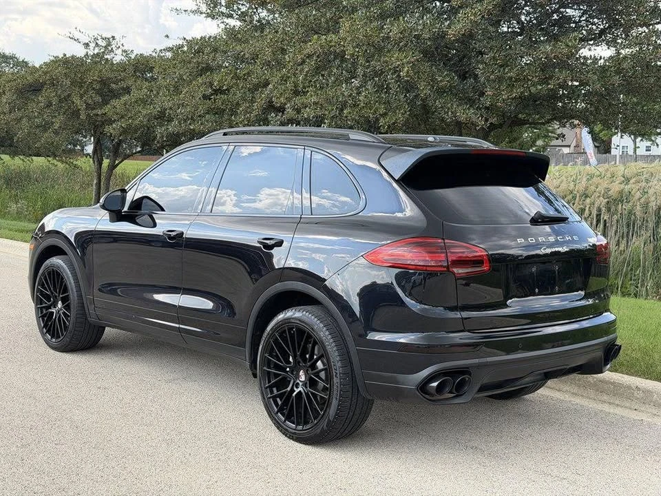 2016 Porsche 958 Cayenne S - Image 4 of 20