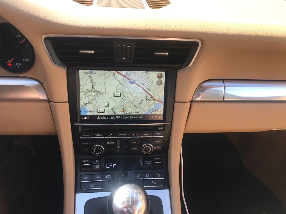 2016 Porsche 991 Carrera 4 - Image 8 of 15