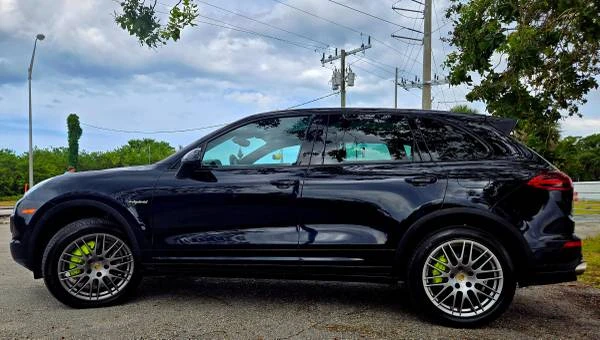 2016 Porsche 958 Cayenne S - Image 5 of 21