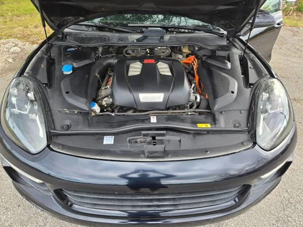 2016 Porsche 958 Cayenne S - Image 18 of 21