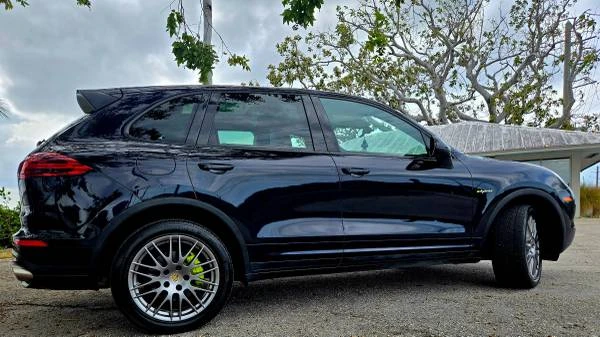 2016 Porsche 958 Cayenne S - Image 5 of 21
