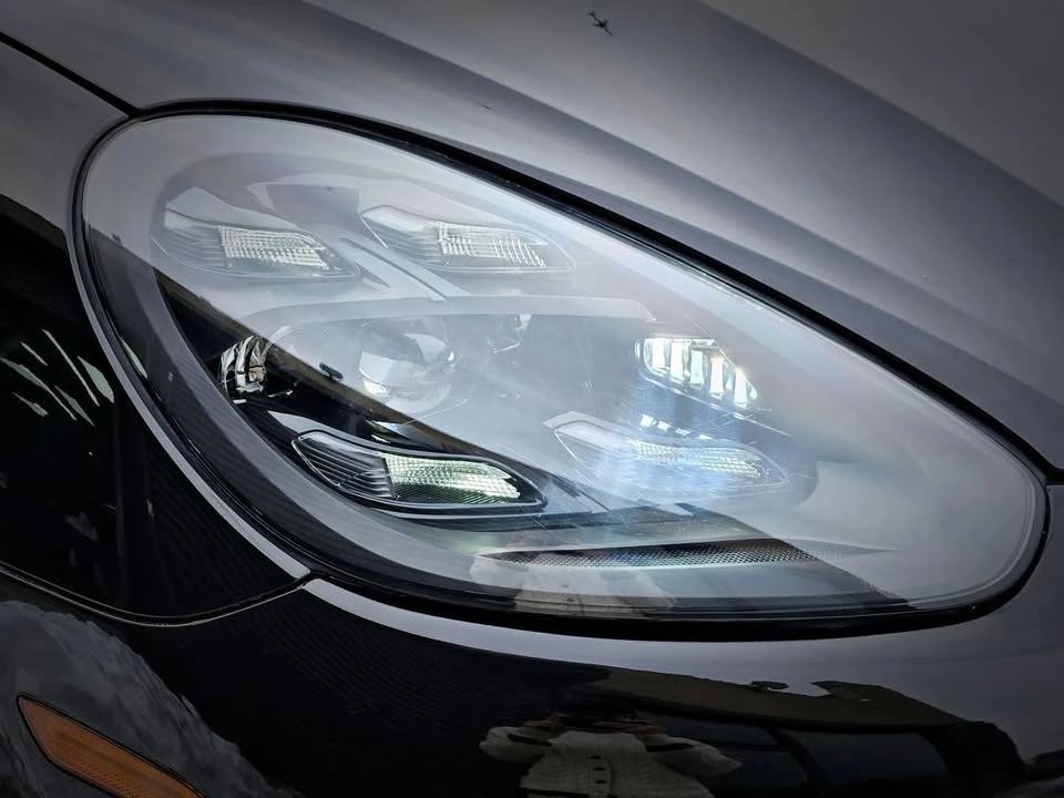 2016 Porsche 958 Cayenne - Image 8 of 18