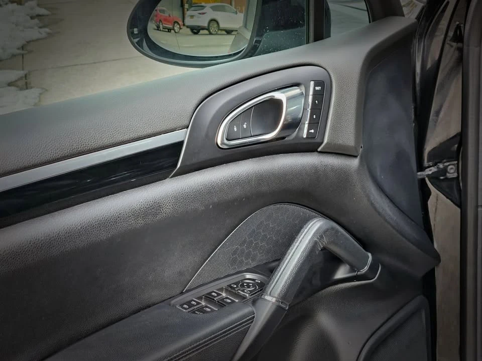 2016 Porsche 958 Cayenne - Image 14 of 18