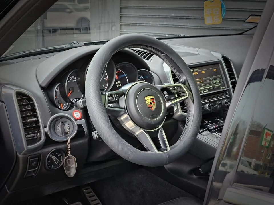 2016 Porsche 958 Cayenne - Image 13 of 18