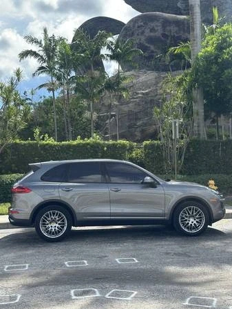2016 Porsche 958 Cayenne - Image 7 of 17