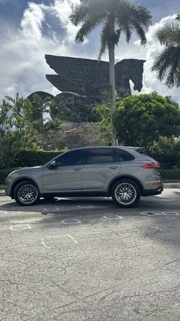 2016 Porsche 958 Cayenne - Image 8 of 17