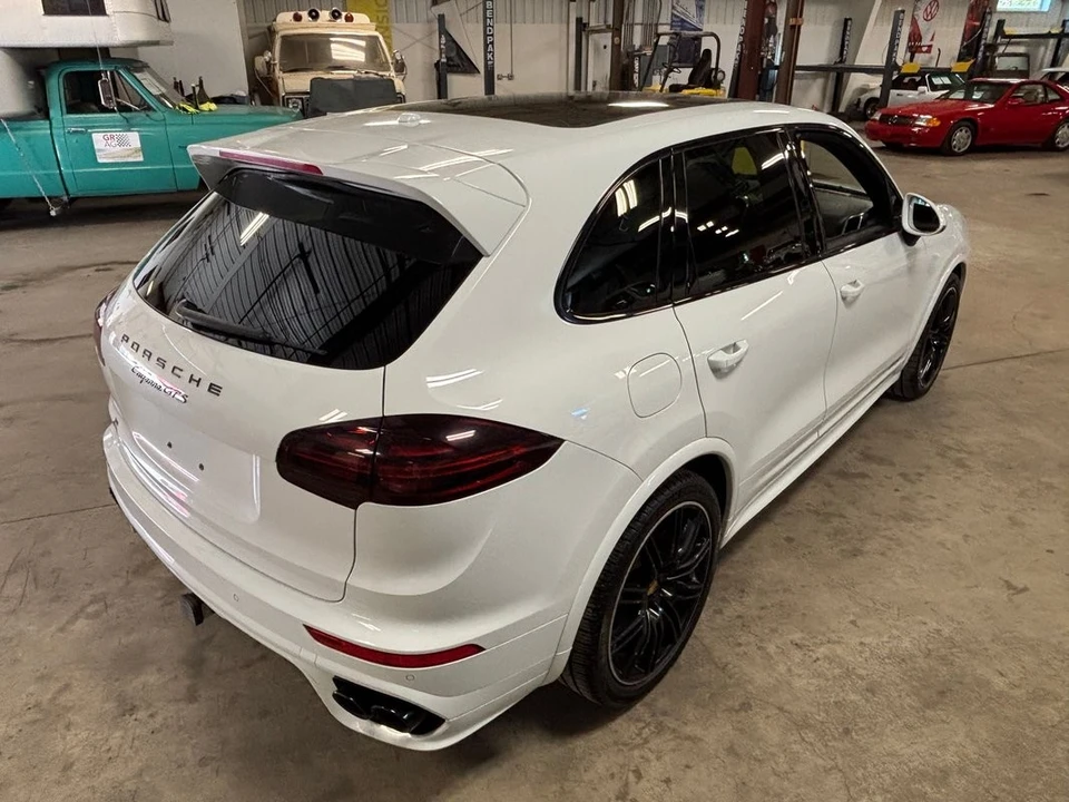 2016 Porsche 958 Cayenne - Image 18 of 31