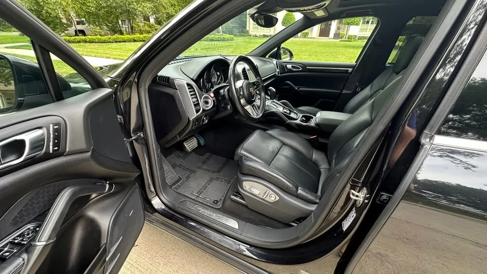 2016 Porsche 958 Cayenne - Image 8 of 20