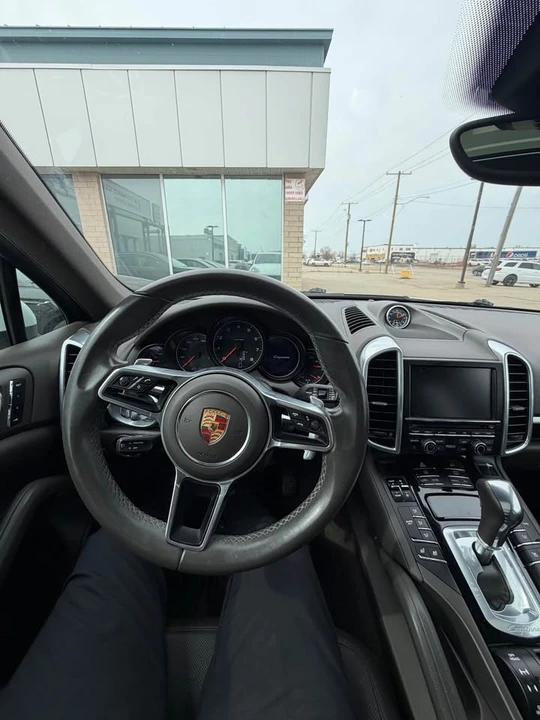 2016 Porsche 958 Cayenne - Image 10 of 11