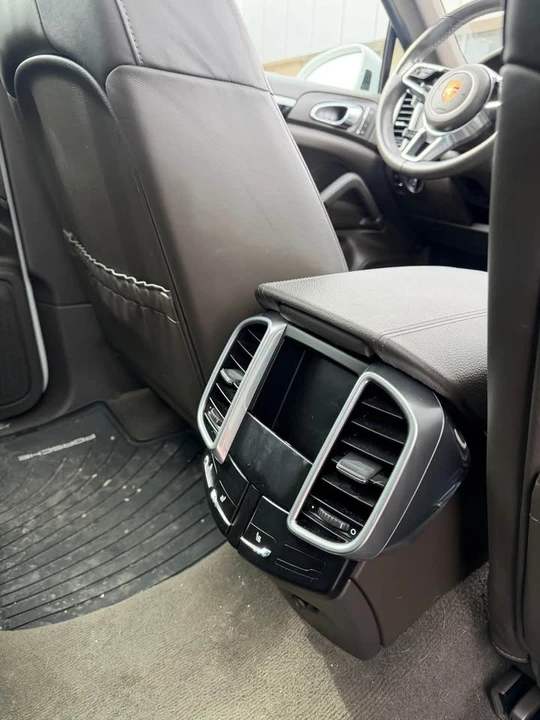 2016 Porsche 958 Cayenne - Image 6 of 11