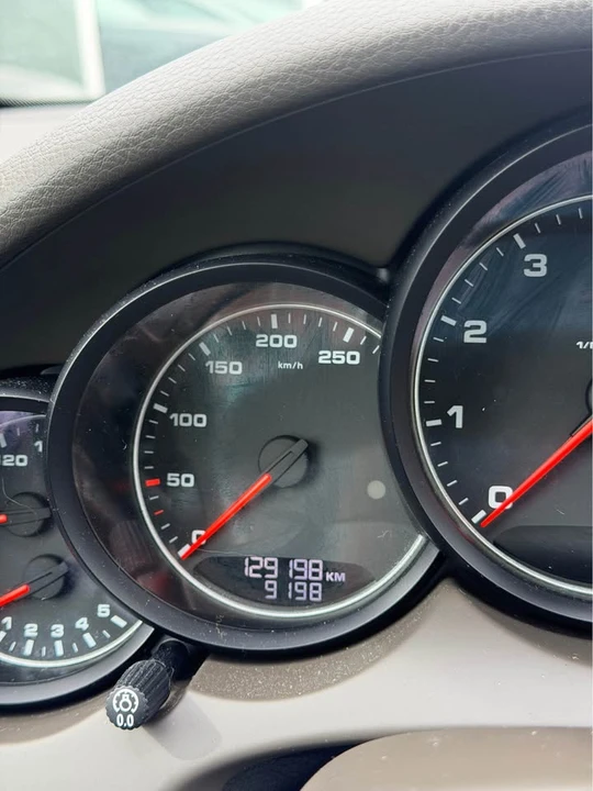 2016 Porsche 958 Cayenne - Image 11 of 11