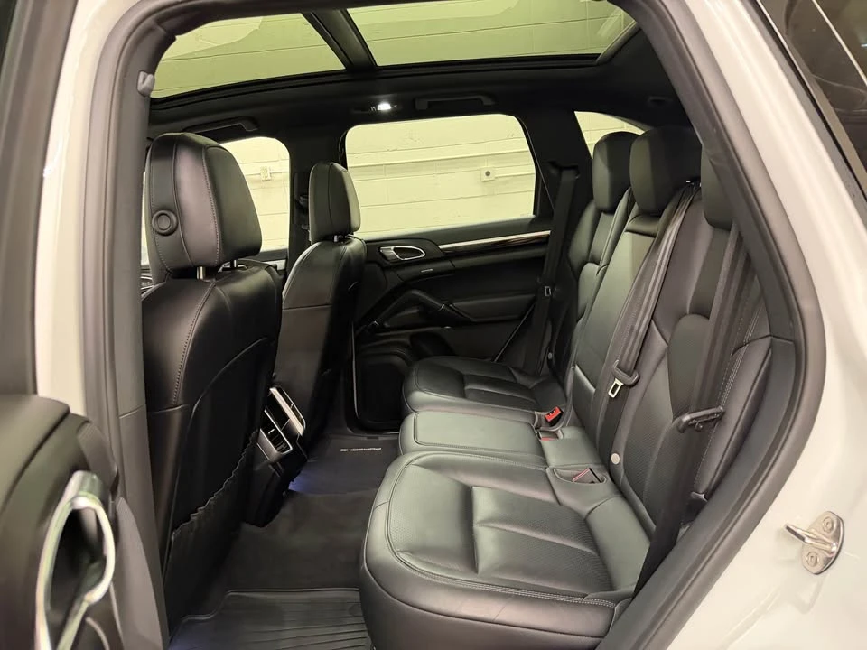 2016 Porsche 958 Cayenne - Image 9 of 19