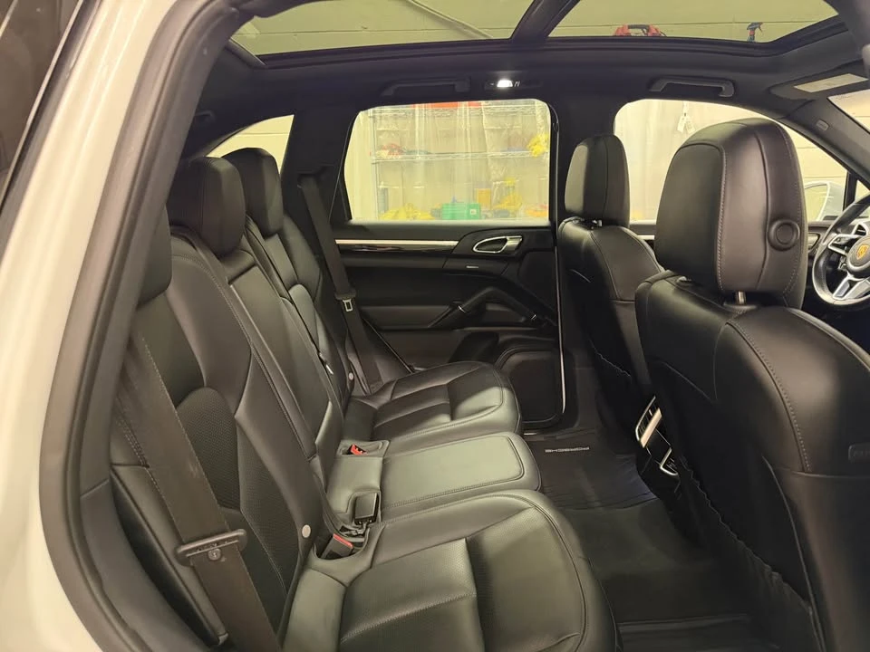 2016 Porsche 958 Cayenne - Image 10 of 19