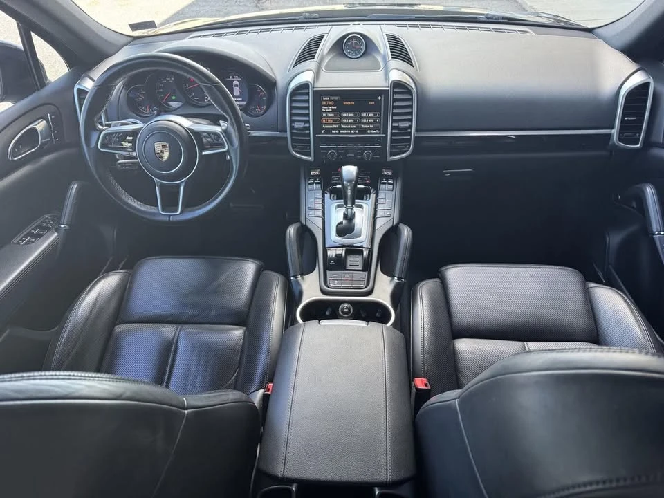 2016 Porsche 958 Cayenne - Image 10 of 14