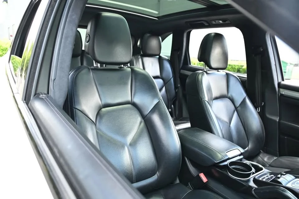 2016 Porsche 958 Cayenne - Image 19 of 20