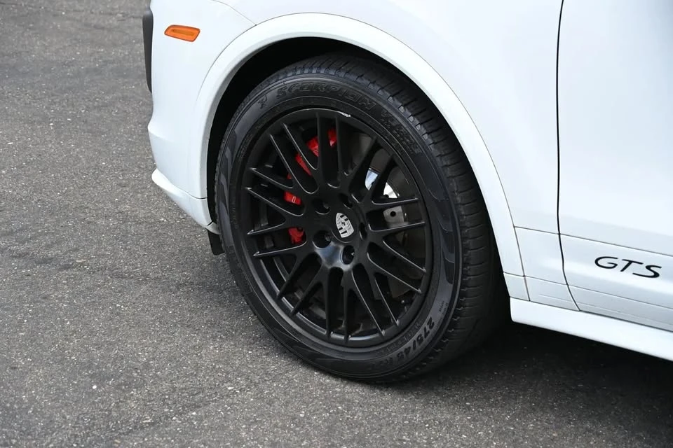 2016 Porsche 958 Cayenne - Image 9 of 20