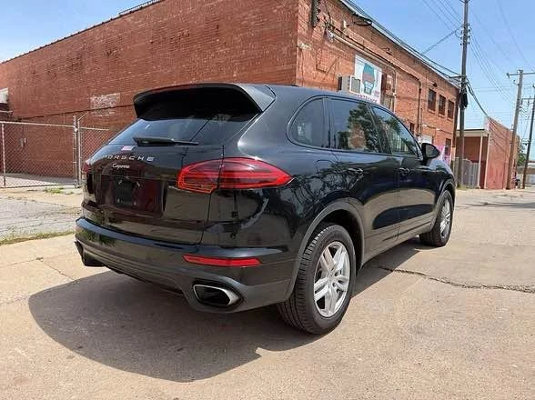 2016 Porsche 958 Cayenne - Image 3 of 11