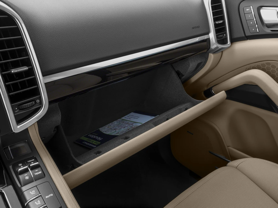 2016 Porsche 958 Cayenne - Image 12 of 16
