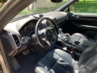 2016 Porsche 958 Cayenne - Image 7 of 14