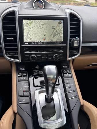 2016 Porsche 958 Cayenne - Image 12 of 13