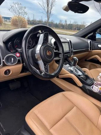 2016 Porsche 958 Cayenne - Image 2 of 13