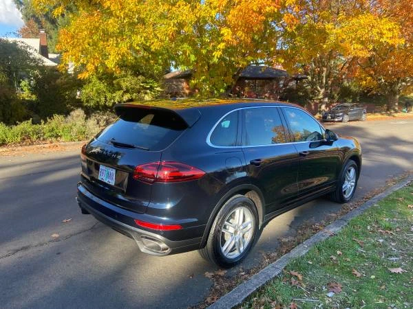 2016 Porsche 958 Cayenne - Image 6 of 20