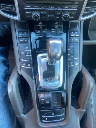 2016 Porsche 958 Cayenne - Image 17 of 20