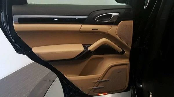 2016 Porsche 958 Cayenne - Image 6 of 8