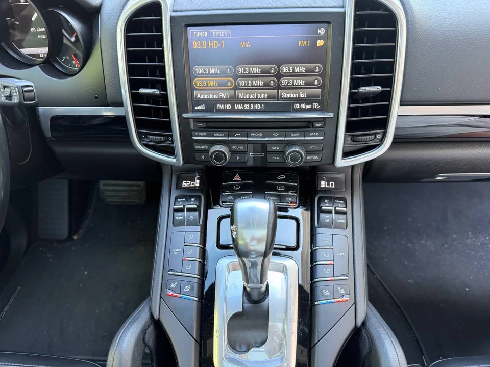 2016 Porsche 958 Cayenne - Image 15 of 20