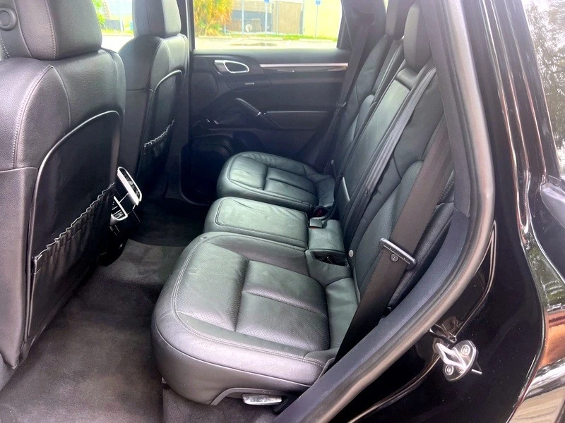 2016 Porsche 958 Cayenne - Image 14 of 21