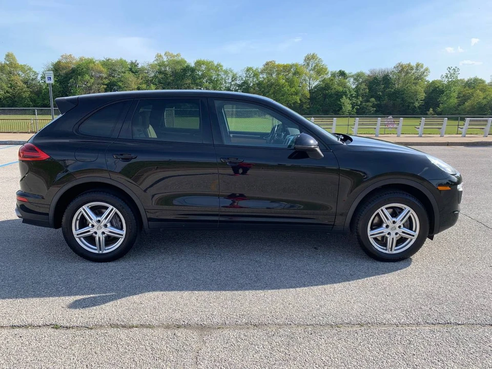 2016 Porsche 958 Cayenne - Image 6 of 23