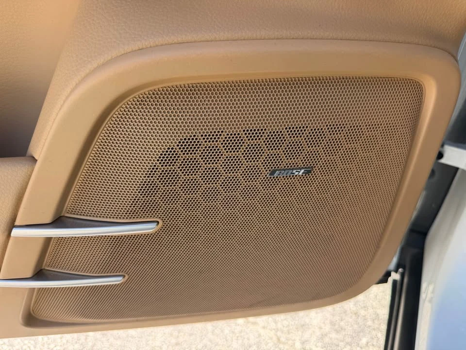 2016 Porsche 958 Cayenne - Image 16 of 18
