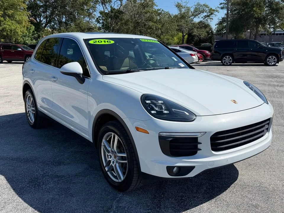 2016 Porsche 958 Cayenne - Image 3 of 18