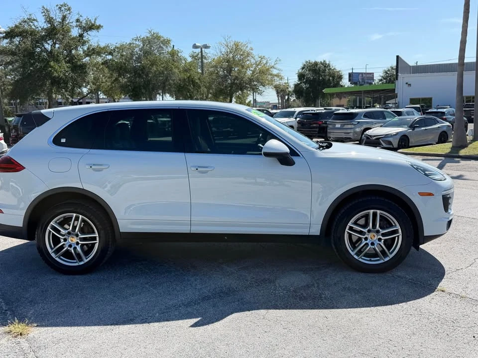 2016 Porsche 958 Cayenne - Image 4 of 18