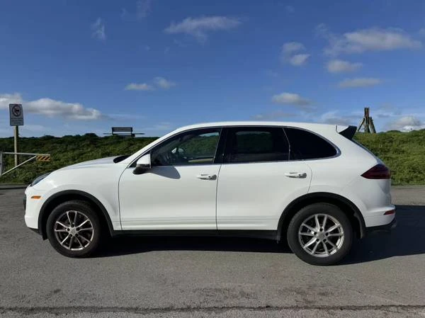 2016 Porsche 958 Cayenne - Image 4 of 10