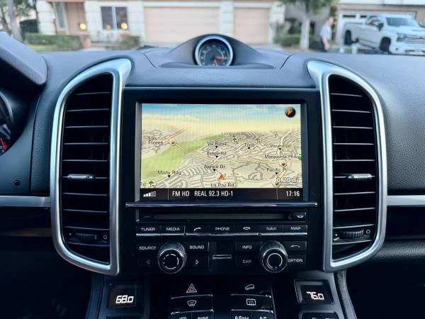 2016 Porsche 958 Cayenne - Image 19 of 21