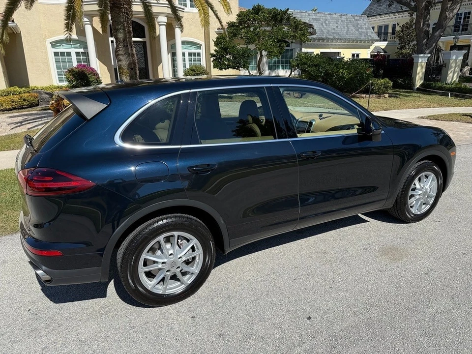 2016 Porsche 958 Cayenne - Image 3 of 21