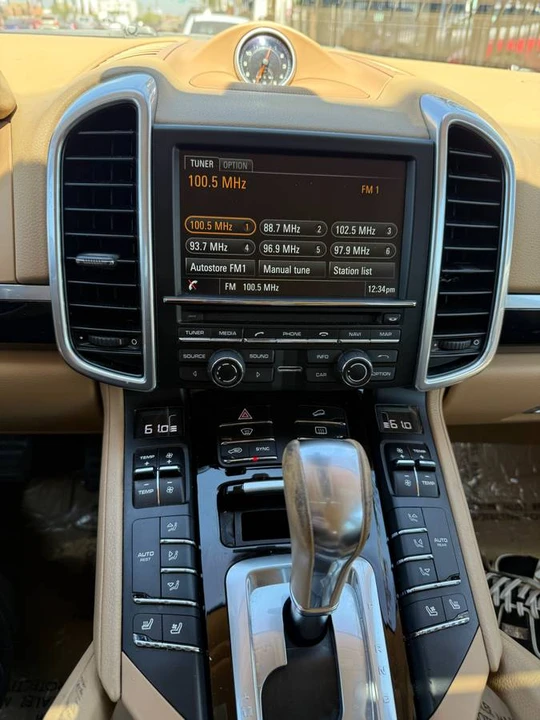 2016 Porsche 958 Cayenne - Image 11 of 11