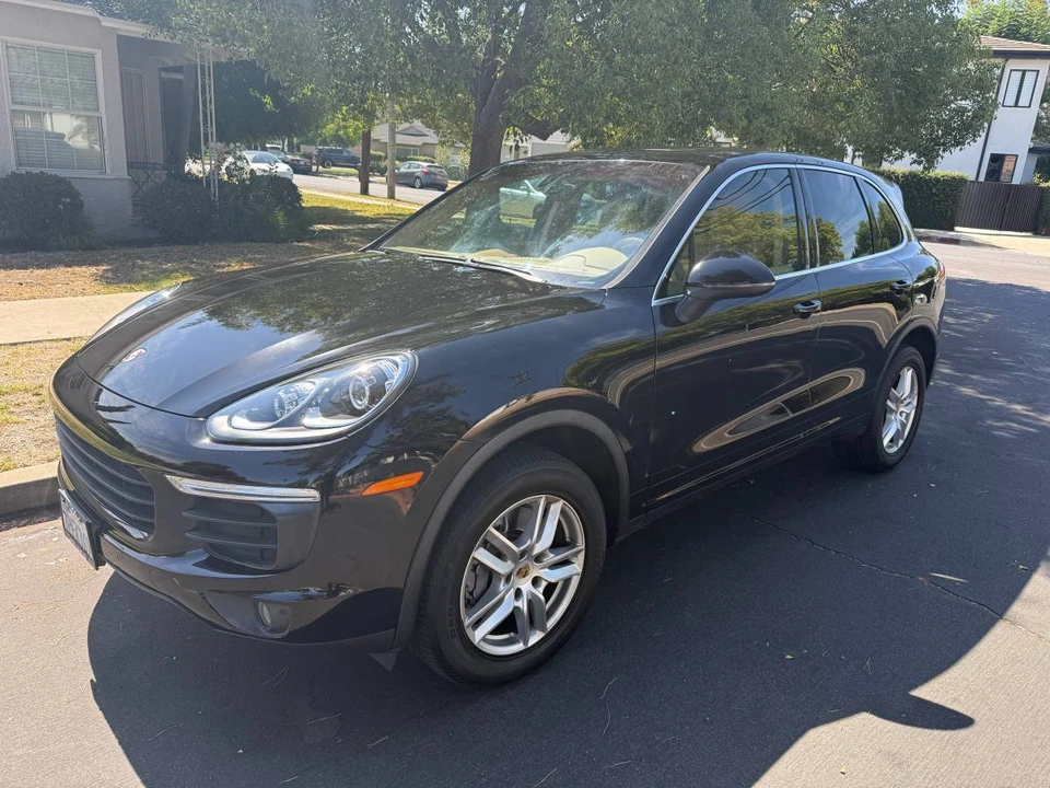 2016 Porsche 958 Cayenne - Image 6 of 11