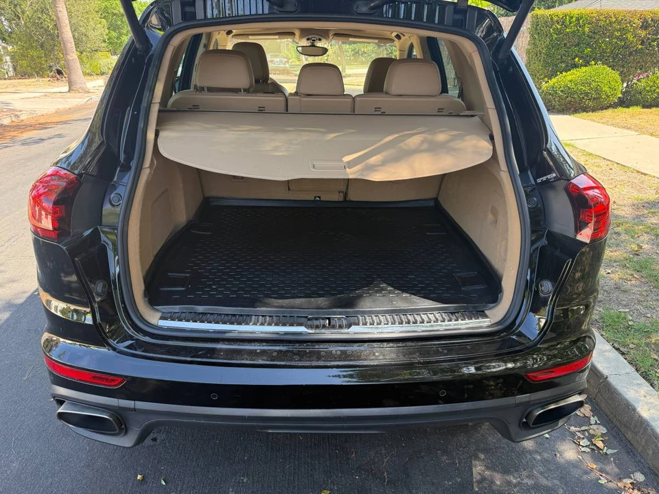 2016 Porsche 958 Cayenne - Image 3 of 11