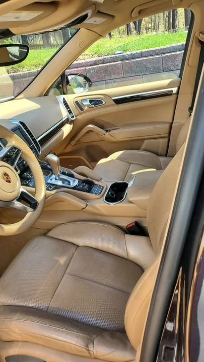 2016 Porsche 958 Cayenne - Image 3 of 8