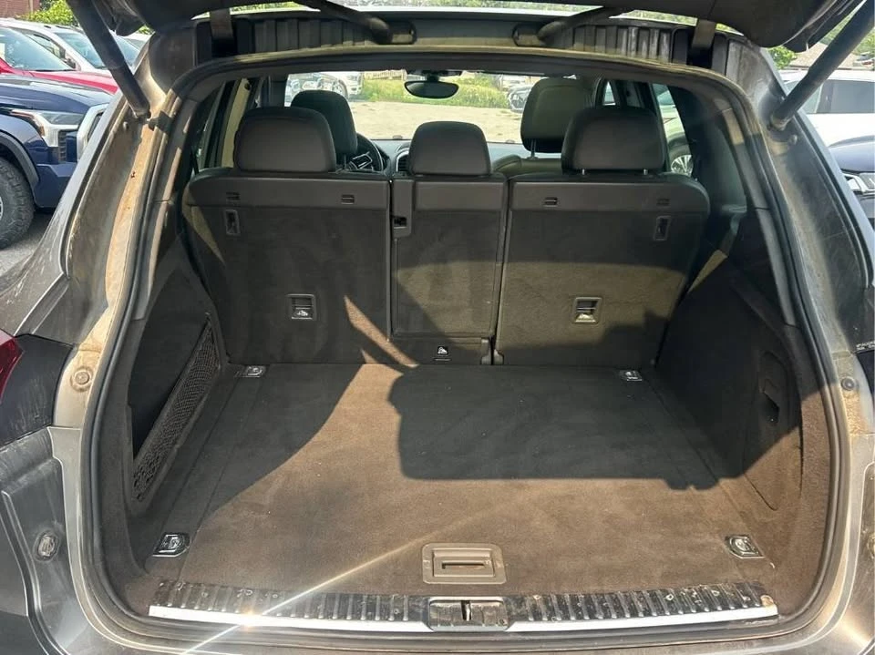 2016 Porsche 958 Cayenne - Image 12 of 14