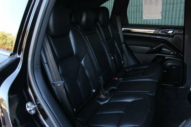 2016 Porsche 958 Cayenne - Image 11 of 20