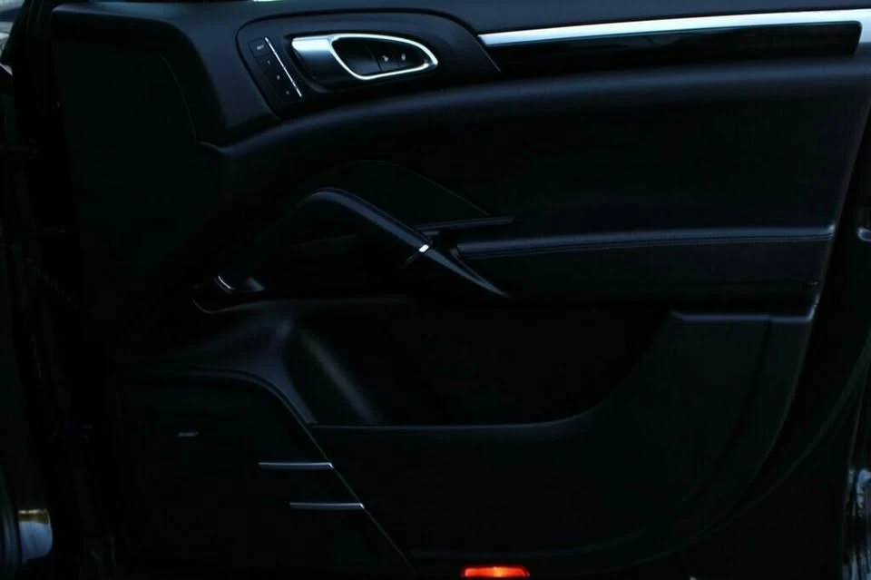 2016 Porsche 958 Cayenne - Image 5 of 15