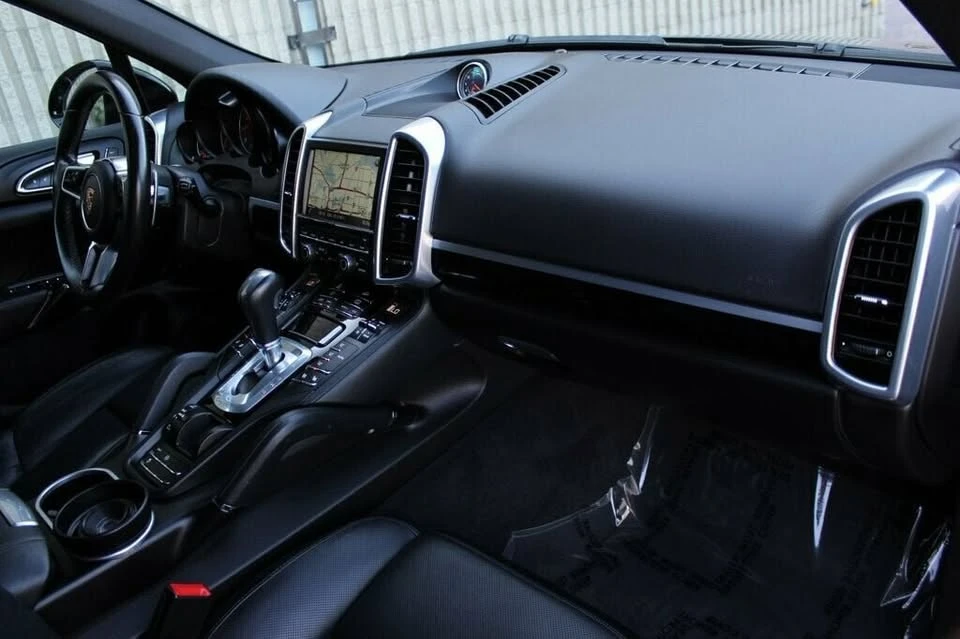 2016 Porsche 958 Cayenne - Image 7 of 15